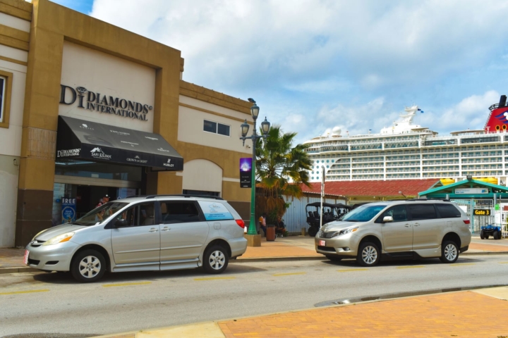 wheelchair-accessible-vans-cruiseport-location