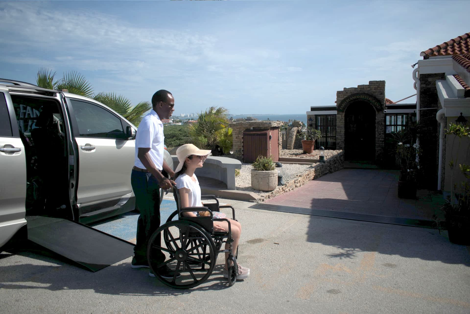 wheelchair-restaurant-dropoff